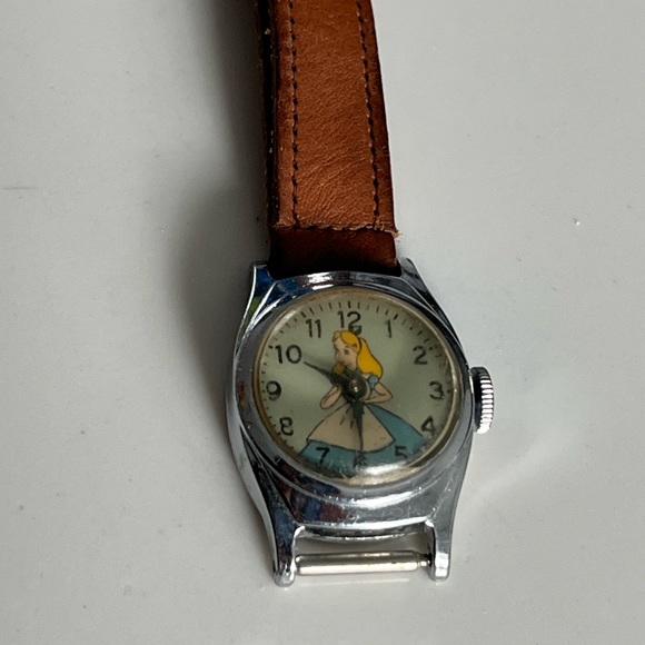 Vintage Alice in wonderland US Time watch.  No watch band. - Picture 2 of 7